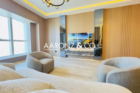 Apartment in Elite Residence, Dubai Marina, Dubai 2 bedrooms, 124 sq.m. № 42651 - photo 5