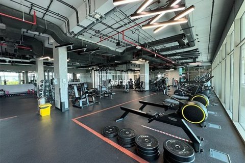 Tienda en Meydan Avenue, Dubai, 1673.8 m², № 42641 - foto 8