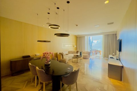 Apartment in Palm Jumeirah, Dubai 3 bedrooms, 216 sq.m. № 42643 - photo 6