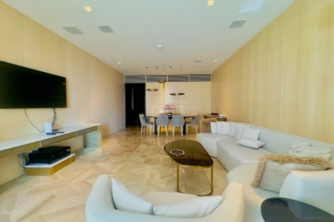 Apartment in Palm Jumeirah, Dubai 3 bedrooms, 216 sq.m. № 42643 - photo 5