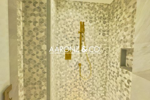 Снять в аренду квартиру в FIVE Palm Jumeirah, Пальма Джумейра, Дубай: 3 спальни, 216м², № 42643 - фото 22