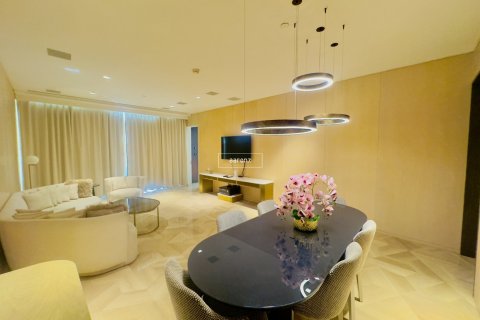 Apartment in Palm Jumeirah, Dubai 3 bedrooms, 216 sq.m. № 42643 - photo 8