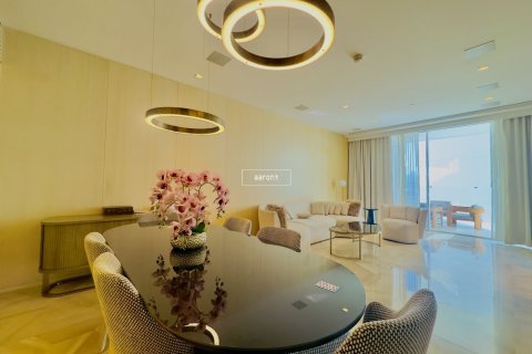 Apartment in Palm Jumeirah, Dubai 3 bedrooms, 216 sq.m. № 42643 - photo 7