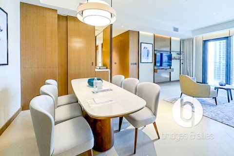 Apartment in Downtown Dubai (Downtown Burj Dubai), Dubai 3 bedrooms, 156 sq.m. № 98078 - photo 9