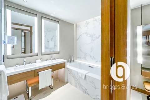 Apartment in Downtown Dubai (Downtown Burj Dubai), Dubai 3 bedrooms, 156 sq.m. № 98078 - photo 7