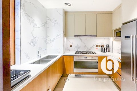 Apartment in Downtown Dubai (Downtown Burj Dubai), Dubai 3 bedrooms, 156 sq.m. № 98078 - photo 15