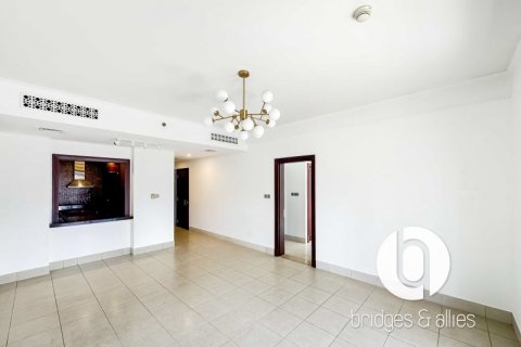 Apartment in Old Town, Dubai 2 bedrooms, 115 sq.m. № 98069 - photo 17