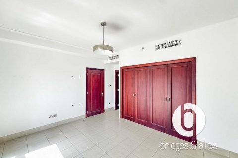 Apartment in Old Town, Dubai 2 bedrooms, 115 sq.m. № 98069 - photo 16