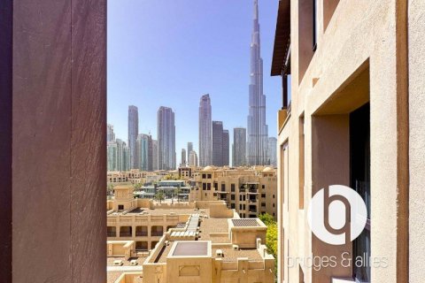 Apartment in Old Town, Dubai 2 bedrooms, 115 sq.m. № 98069 - photo 14
