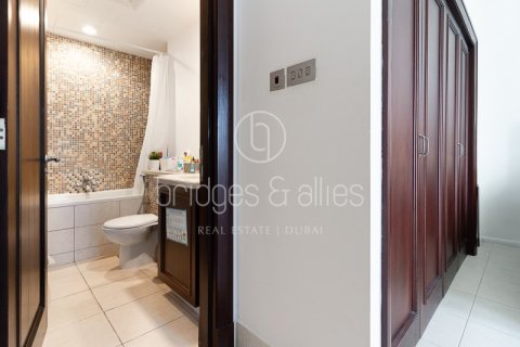 Apartment in Old Town, Dubai 2 bedrooms, 115 sq.m. № 98069 - photo 17