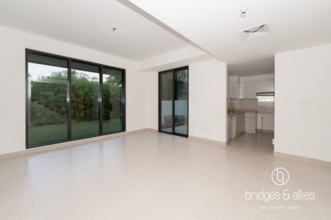 Villa in Dubai Hills Estate, Dubai 3 bedrooms, 203 sq.m. № 98067 - photo 17