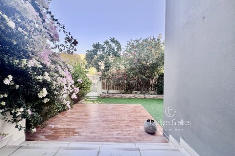 Villa in Dubai Hills Estate, Dubai 4 bedrooms, 202 sq.m. № 98066 - photo 8