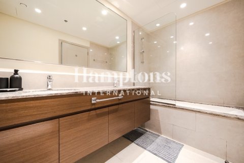 Apartment in Downtown Dubai (Downtown Burj Dubai), Dubai 2 bedrooms, 110.58058284 sq.m. № 111968 - photo 4