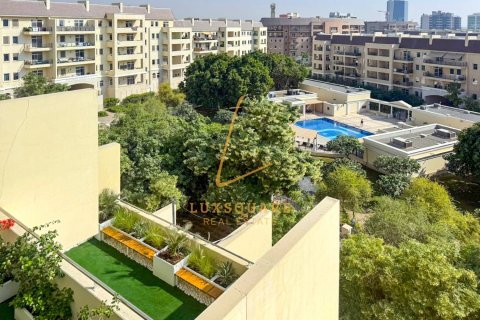 Снять в аренду квартиру в Uptown Motor City, Motor City, Дубай: 3 спальни, 272м², № 72097 - фото 1