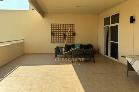 Снять в аренду квартиру в Uptown Motor City, Motor City, Дубай: 3 спальни, 272м², № 72097 - фото 20