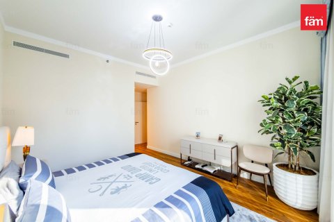 Apartment in Dubai 4 bedrooms, 307.1 sq.m. № 141647 - photo 13