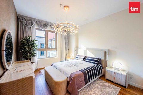 Apartment in Dubai 4 bedrooms, 307.1 sq.m. № 141647 - photo 6