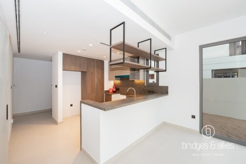 Снять в аренду виллу в Tilal Al Ghaf, Дубай: 4 спальни, 220м², № 90923 - фото 5