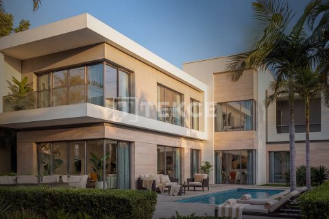 Вилла в Dubai Land, Дубай, 4 спальни, 490м², № 90924