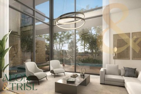 Купить виллу в Dubai Land, Дубай: 5 спален, 880м², № 60713 - фото 3