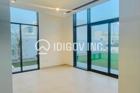 Adosado en Al Furjan, Dubai, 4 dormitorios, 356 m², № 38300 - foto 9