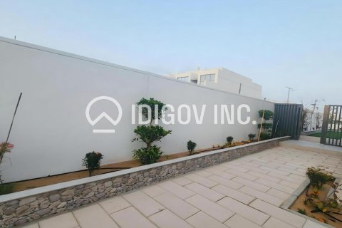 Adosado en Al Furjan, Dubai, 4 dormitorios, 356 m², № 38300 - foto 3