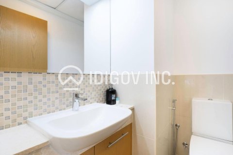 Снять в аренду квартиру в Bellevue Towers, Даунтаун Дубай (Даунтаун Бурдж Дубай), Дубай: 2 спальни, 95м², № 38297 - фото 22