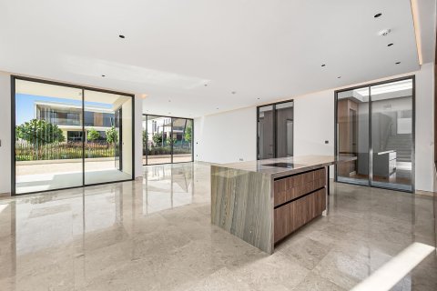 Villa in Tilal Al Ghaf, Dubai 5 bedrooms, 668.9 sq.m. № 138901 - photo 5