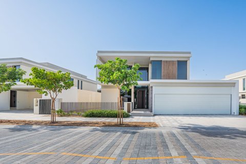 Villa in Tilal Al Ghaf, Dubai 5 bedrooms, 668.9 sq.m. № 138901