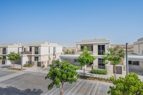 Villa in Tilal Al Ghaf, Dubai 5 bedrooms, 668.9 sq.m. № 138901 - photo 26