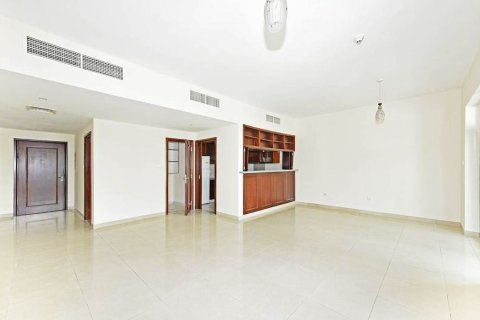 Apartment in The Views, Dubai 2 bedrooms, 121.89 sq.m. № 138900 - photo 10