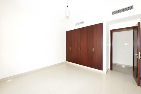 Apartment in The Views, Dubai 2 bedrooms, 121.89 sq.m. № 138900 - photo 9