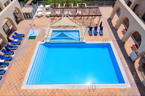 Apartment in The Views, Dubai 2 bedrooms, 121.89 sq.m. № 138900 - photo 13