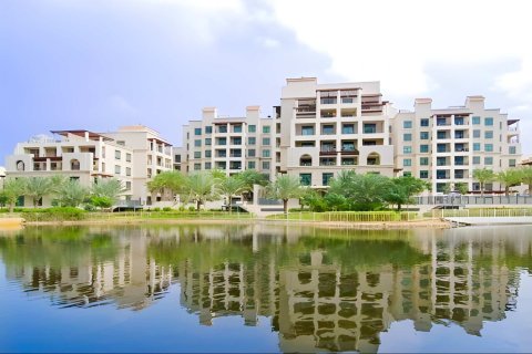 Apartment in The Views, Dubai 2 bedrooms, 121.89 sq.m. № 138900 - photo 5