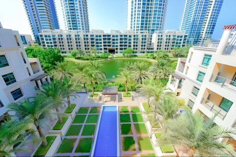 Apartment in The Views, Dubai 2 bedrooms, 121.89 sq.m. № 138900 - photo 12