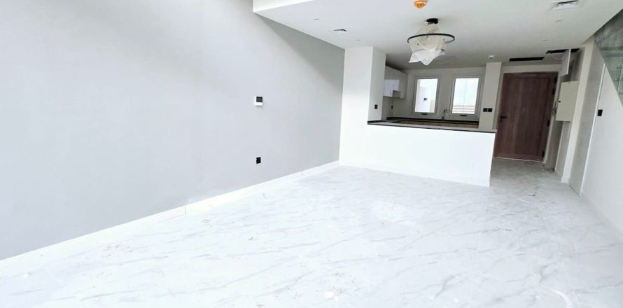 Adosado en Dubai, 2 dormitorios, 102.2 m², № 111991