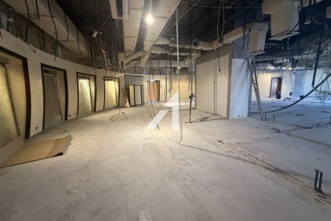 Снять в аренду офис в Дубае: 984м², № 72054 - фото 3
