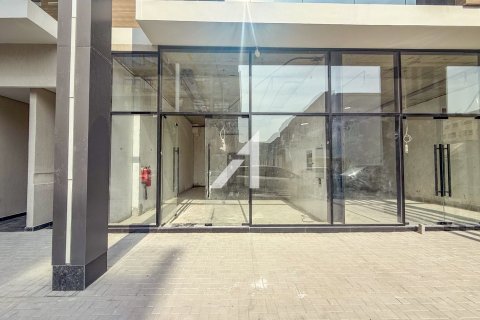 Снять в аренду магазин в Джумейра Вилладж Серкл, Дубай: 55.6м², № 72052 - фото 1