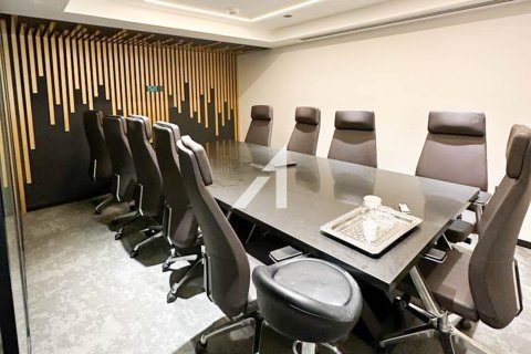 Снять в аренду офис в Дубае: 296.8м², № 72056 - фото 11