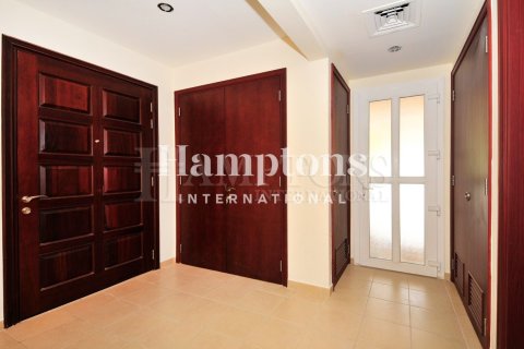 Maison de ville à Arabian Ranches 2, Dubai, 2 chambres, 202.80724900 m², № 115357 - photo 2