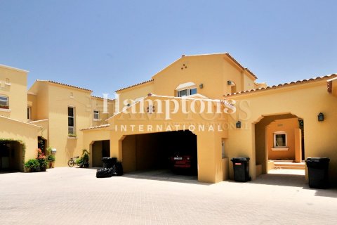 Таунхаус в Arabian Ranches 2, Дубай, 2 спальни, 202.807м², № 115357