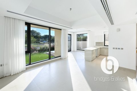 Вилла в Дубай Хилс Эстейт, Дубай, 5 спален, 289м², № 115359