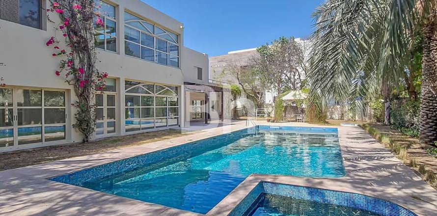 Вилла в Emirates Hills, Дубай, 6 спален, 743м², № 21852