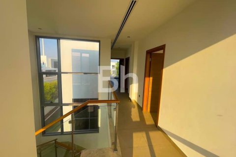Снять в аренду виллу в Дубай Хилс Эстейт, Дубай: 3 спальни, 454м², № 21853 - фото 7