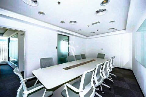 Снять в аренду офис в Barsha Heights (Tecom), Дубай: 69м², № 114558 - фото 4