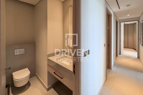 Apartment in Vida Residences Dubai Mall, Downtown Dubai (Downtown Burj Dubai), Dubai 3 bedrooms, 140.66 sq.m. № 129346 - photo 18