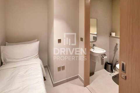 Apartment in Vida Residences Dubai Mall, Downtown Dubai (Downtown Burj Dubai), Dubai 3 bedrooms, 140.66 sq.m. № 129346 - photo 2