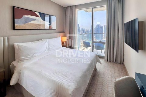 Apartment in Vida Residences Dubai Mall, Downtown Dubai (Downtown Burj Dubai), Dubai 3 bedrooms, 140.66 sq.m. № 129346 - photo 13