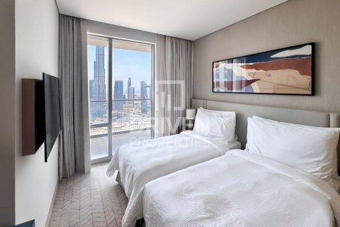 Apartment in Vida Residences Dubai Mall, Downtown Dubai (Downtown Burj Dubai), Dubai 3 bedrooms, 140.66 sq.m. № 129346 - photo 12