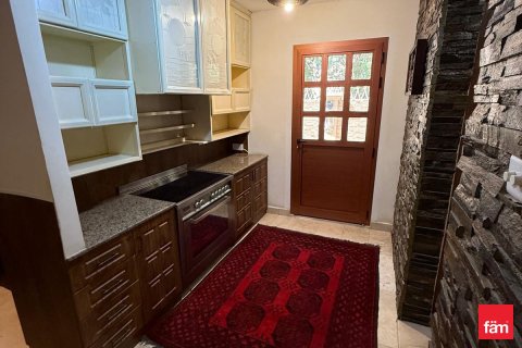 Снять в аренду таунхаус в Дубае: 4 спальни, 285м², № 40683 - фото 5